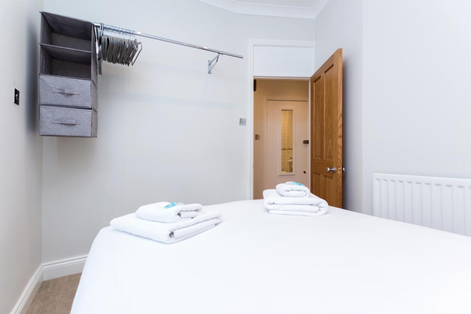 Vibrant 1br Apt Wprivate Decked Garden, Fast Wifi Appartement *